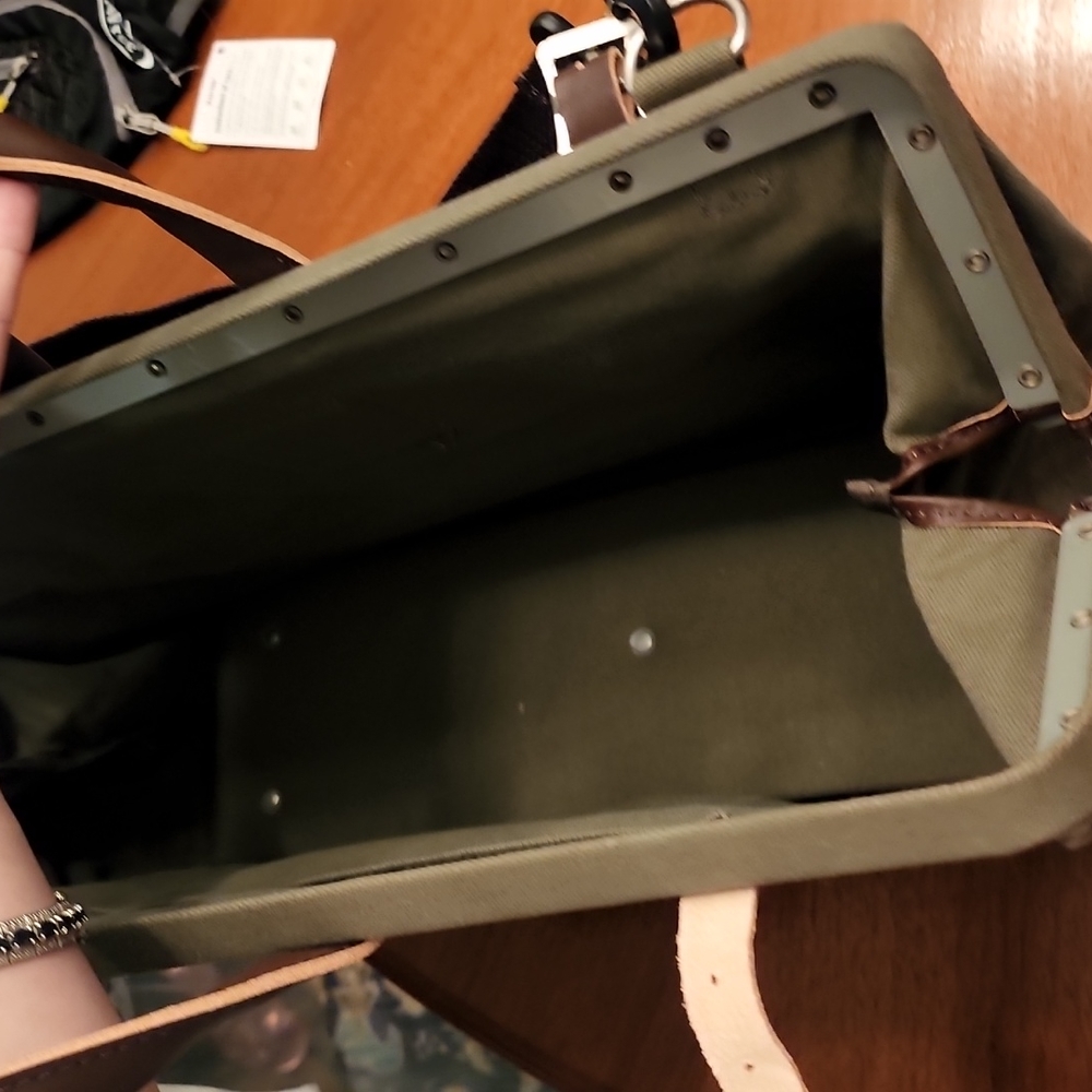 Line of Trade army green canvas travel bag! SOO FUN AND UNIQUE! NWOT - Picture 7 of 8